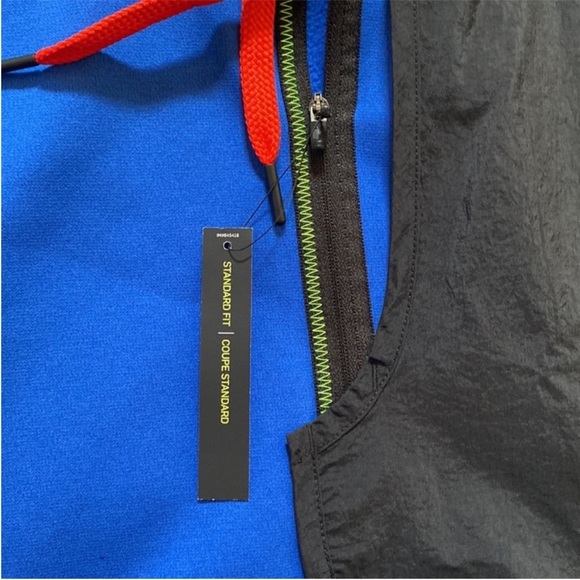 Nike Therma NSP Sleeveless zip T-Shirt vest
XL BNWT - Picture 2 of 7